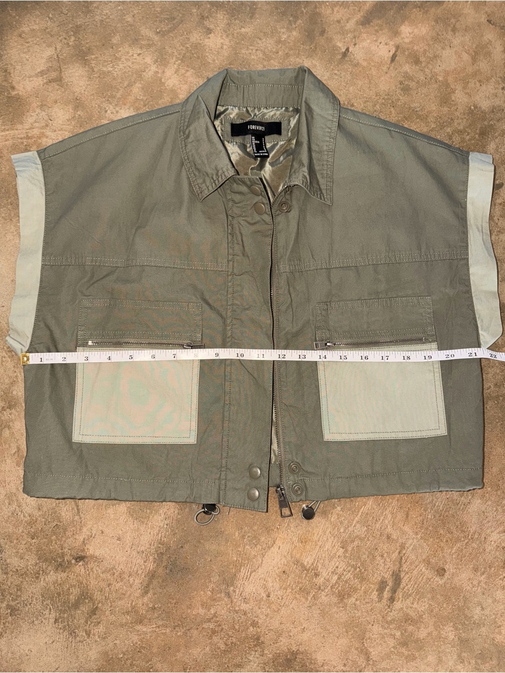 Forever 21 Oversized Utility Vest Olive Green Zip Pocket Crop Jacket Size S - Picture 7 of 8